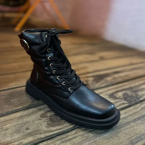 Bota Coturno Com Volume