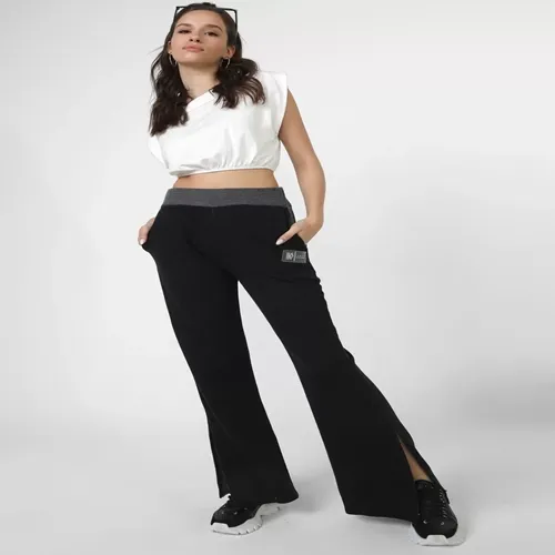 Calça Wide Leg Fenda Barra Lança Perfume