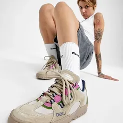Tenis Uncool