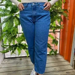 Calça Jeans Luna Mom Super High