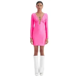 Vestido Curto Decote Quadrado