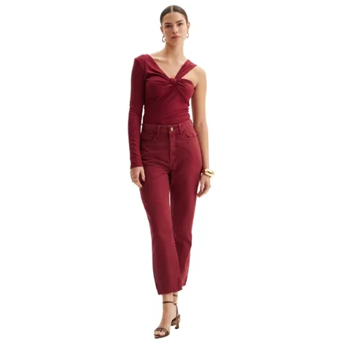 Calça Sarja Luna Mom Super High Lança Perfume