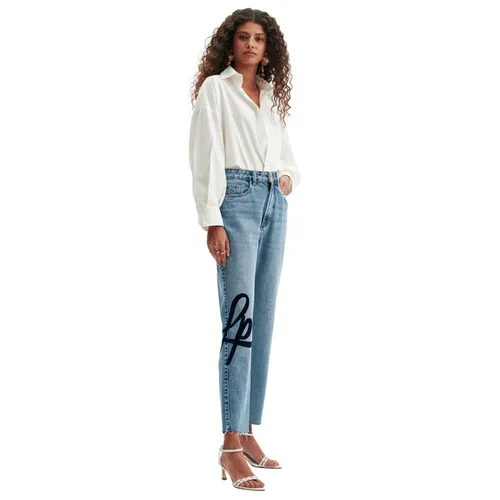 Calça Jeans Mom High Lança Perfume