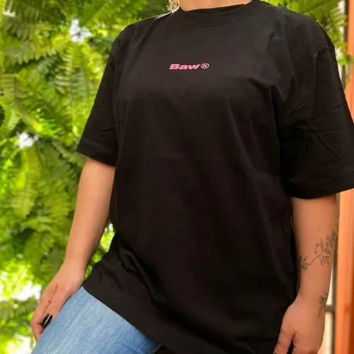 Camiseta Regular Street Girls Baw